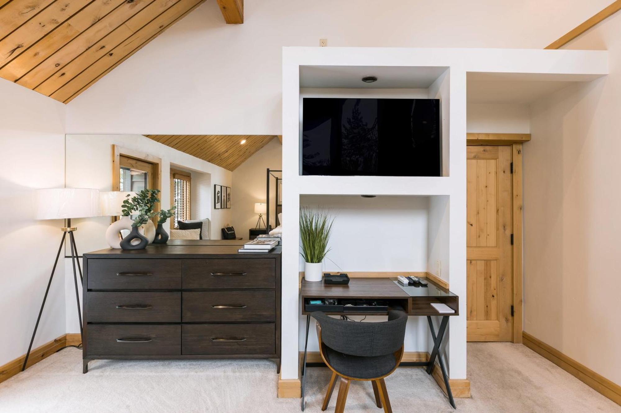 Coyote Moon By Avantstay Cabin Wsauna Mins From Dt Truckee Northstar المظهر الخارجي الصورة