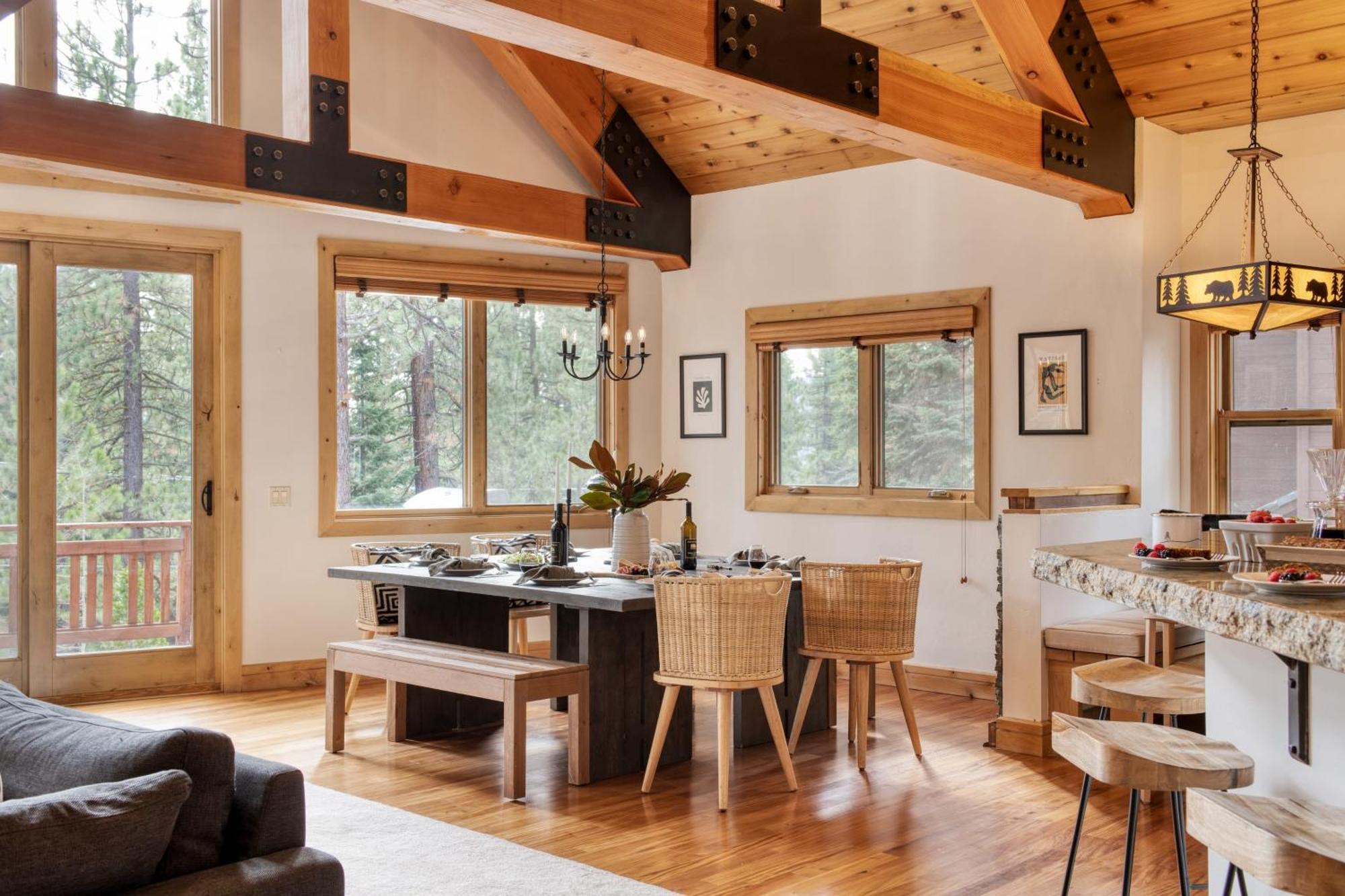 Coyote Moon By Avantstay Cabin Wsauna Mins From Dt Truckee Northstar المظهر الخارجي الصورة