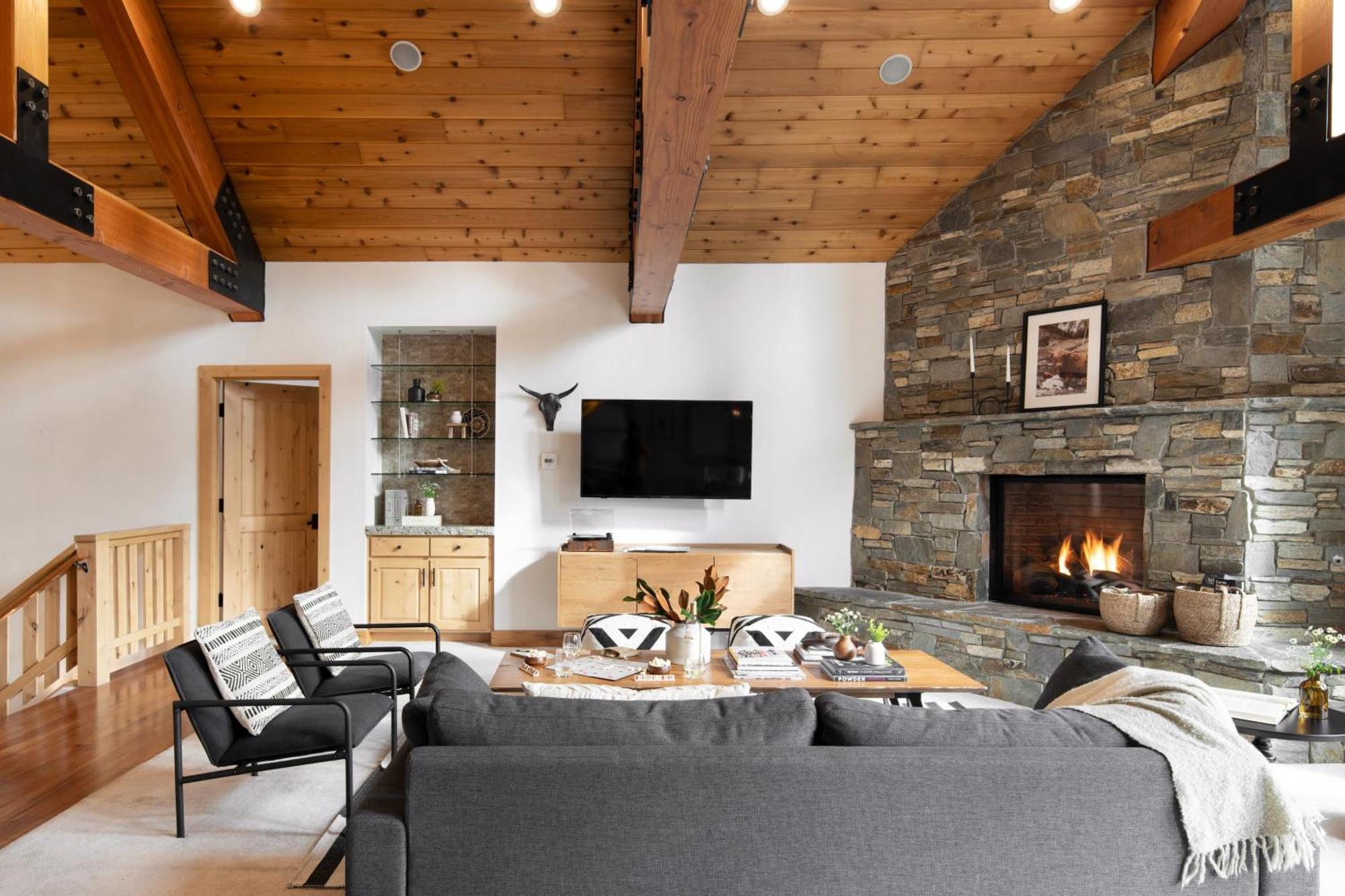 Coyote Moon By Avantstay Cabin Wsauna Mins From Dt Truckee Northstar المظهر الخارجي الصورة