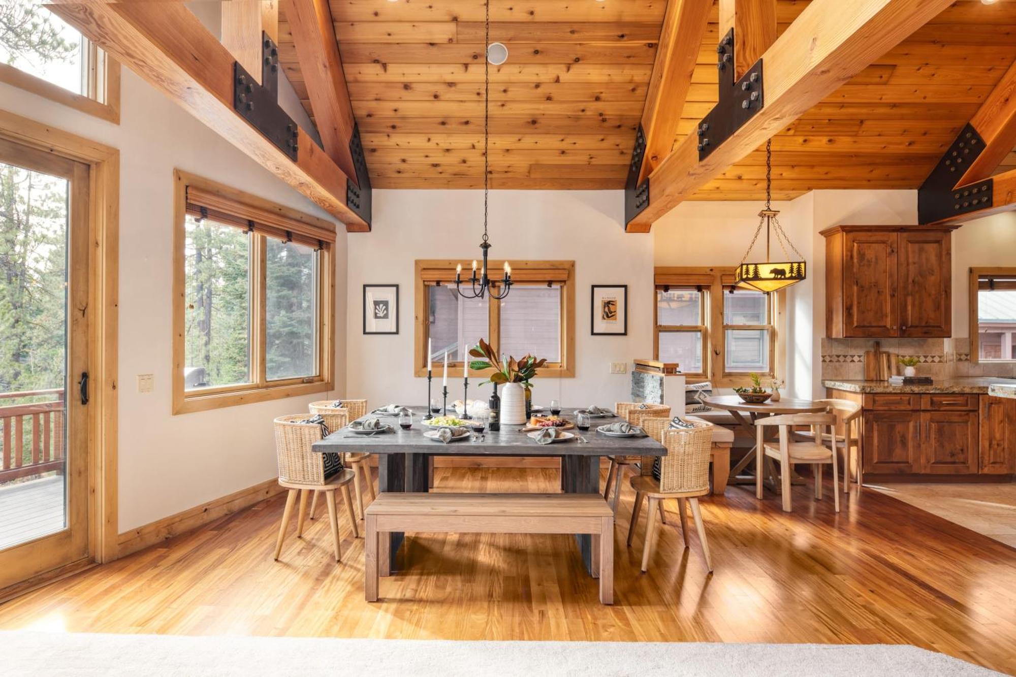 Coyote Moon By Avantstay Cabin Wsauna Mins From Dt Truckee Northstar المظهر الخارجي الصورة